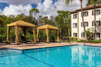 Hawthorn Suites