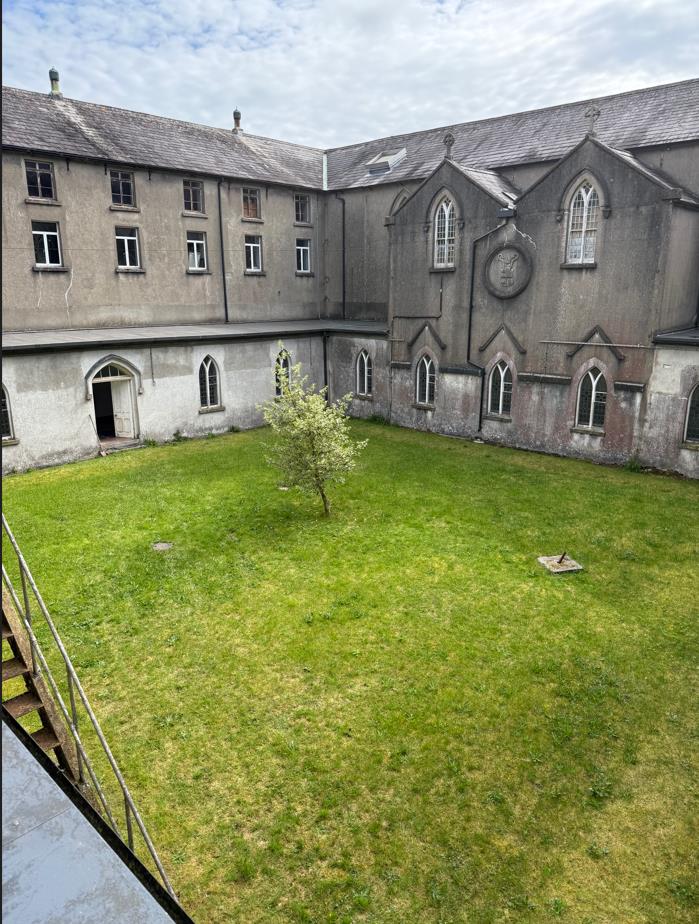 Portico Courtyard